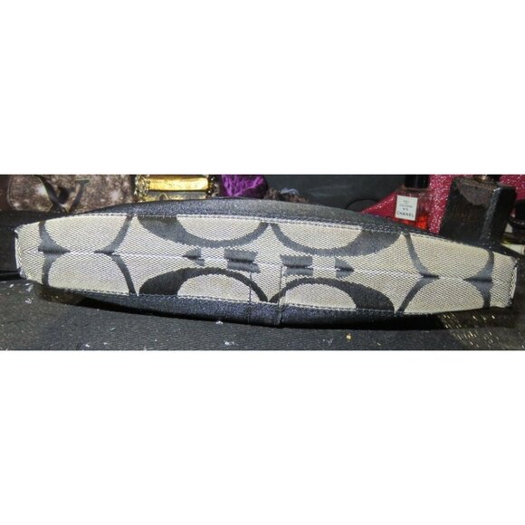 Coach 2006 Cursive Creed Limited Edition Signature C Canvas & Leather Demi Bag - Picture 5 of 11